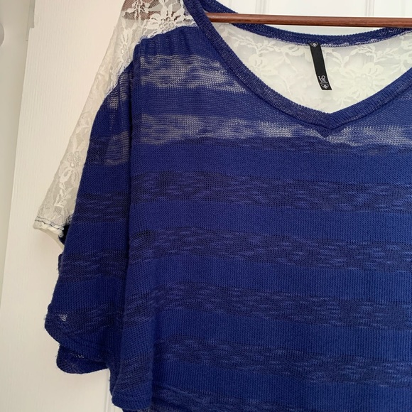 3 for $15 Love Culture Blue Top - Picture 4 of 5